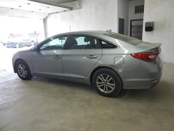 5NPE24AF0HH532776 2017 HYUNDAI SONATA - Image 2