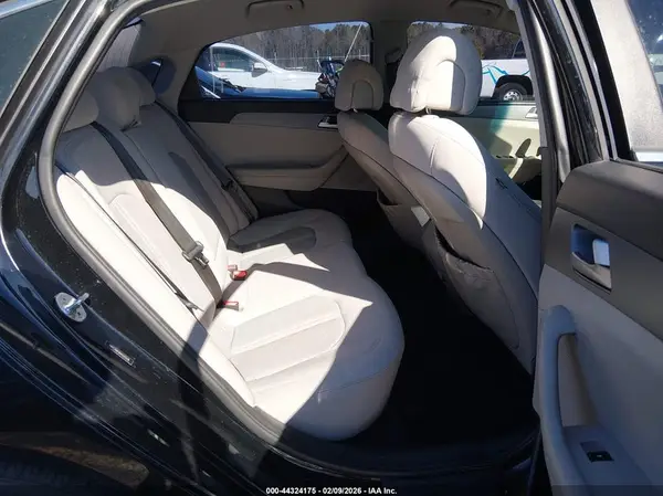 5NPE24AF0HH535578 2017 HYUNDAI SONATA - Image 8