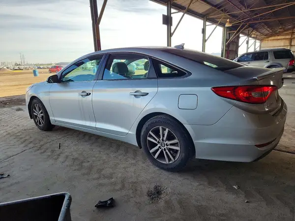 5NPE24AF0HH537489 2017 HYUNDAI SONATA - Image 2