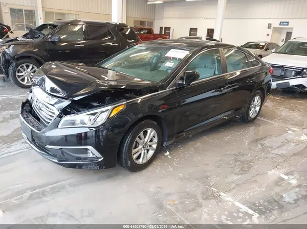 5NPE24AF0HH541039 2017 HYUNDAI SONATA - Image 2
