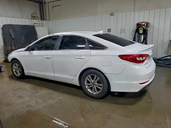 5NPE24AF0HH541297 2017 HYUNDAI SONATA - Image 2