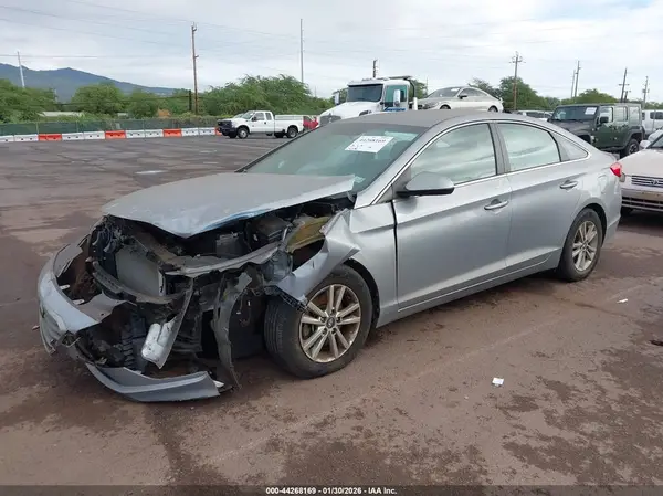 5NPE24AF0HH541896 2017 HYUNDAI SONATA - Image 2