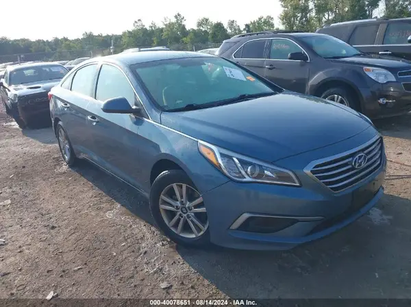 5NPE24AF0HH545737 2017 HYUNDAI SONATA - Image 1