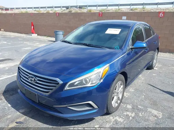 5NPE24AF0HH548203 2017 HYUNDAI SONATA - Image 2