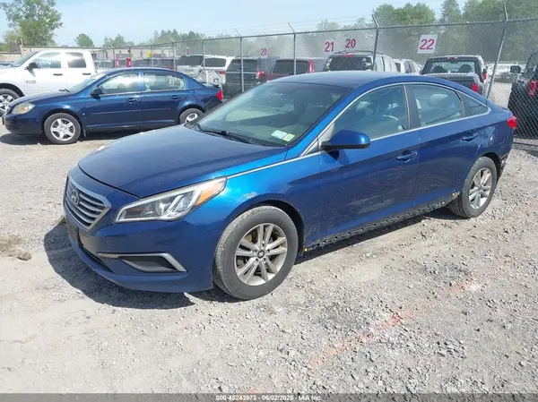 5NPE24AF0HH548377 2017 HYUNDAI SONATA - Image 2