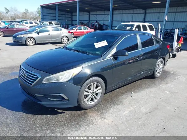 5NPE24AF0HH549142 2017 HYUNDAI SONATA - Image 2