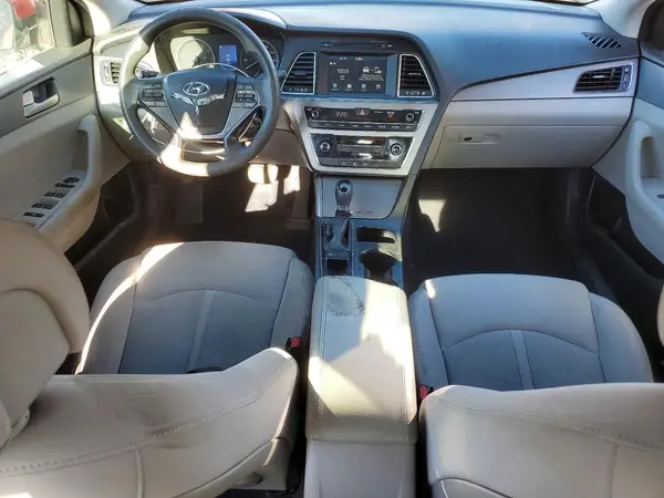 5NPE24AF0HH551831 2017 HYUNDAI SONATA - Image 8