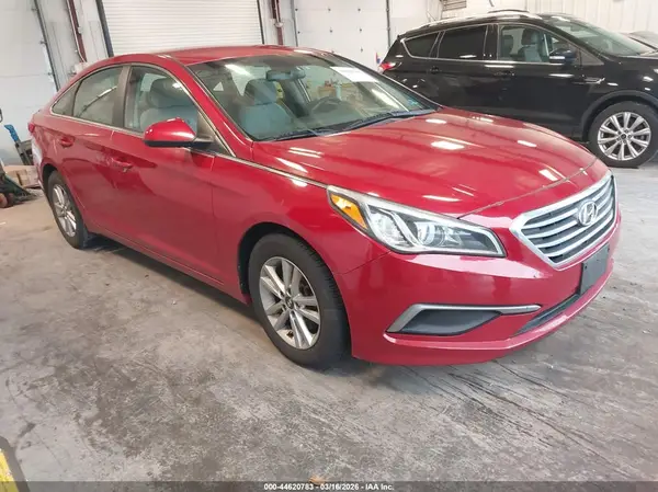 5NPE24AF0HH554132 2017 HYUNDAI SONATA - Image 1