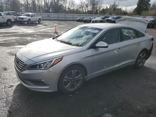 5NPE24AF0HH556219 2017 HYUNDAI SONATA - Image 1