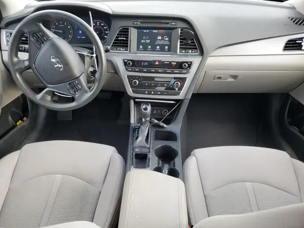5NPE24AF0HH556219 2017 HYUNDAI SONATA - Image 8