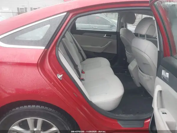 5NPE24AF0HH556432 2017 HYUNDAI SONATA - Image 8