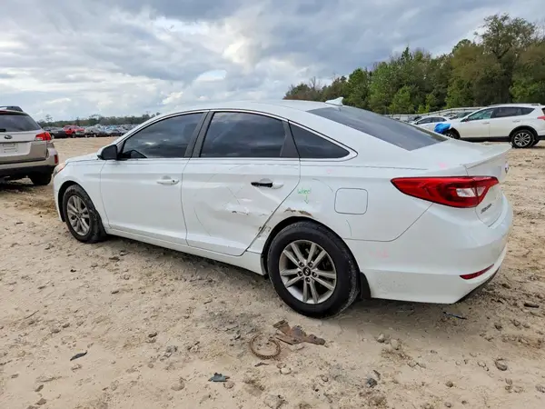 5NPE24AF0HH557502 2017 HYUNDAI SONATA - Image 2