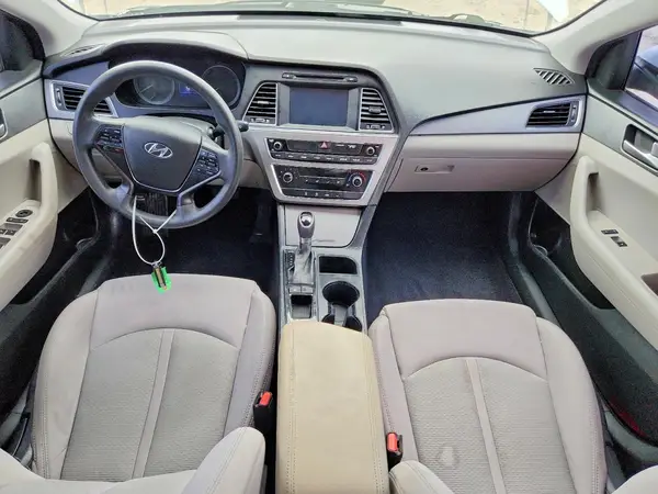 5NPE24AF0HH557502 2017 HYUNDAI SONATA - Image 8