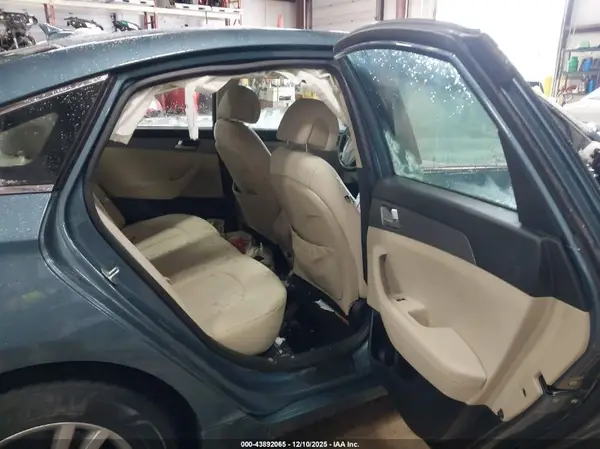 5NPE24AF0HH559086 2017 HYUNDAI SONATA - Image 8