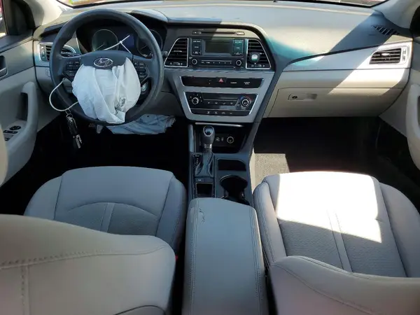 5NPE24AF0HH562246 2017 HYUNDAI SONATA - Image 8