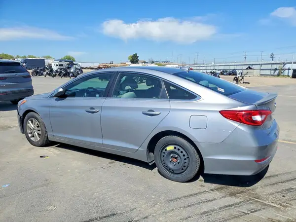 5NPE24AF0HH563431 2017 HYUNDAI SONATA - Image 2