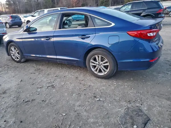 5NPE24AF0HH563865 2017 HYUNDAI SONATA - Image 2