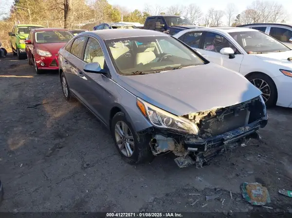 5NPE24AF0HH568287 2017 HYUNDAI SONATA - Image 1