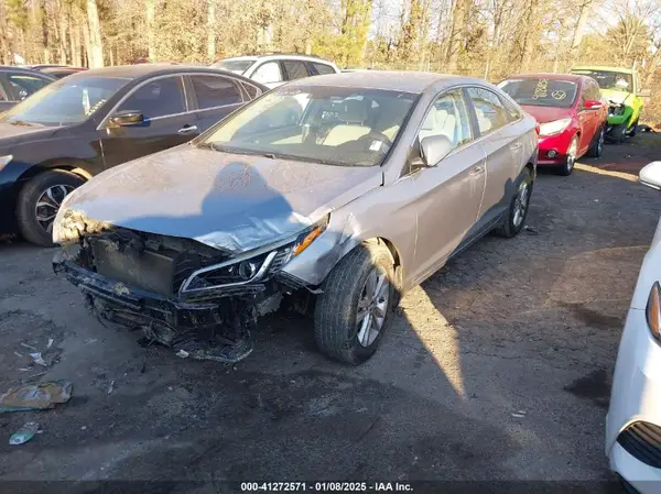 5NPE24AF0HH568287 2017 HYUNDAI SONATA - Image 2