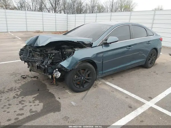 5NPE24AF0HH568340 2017 HYUNDAI SONATA - Image 2