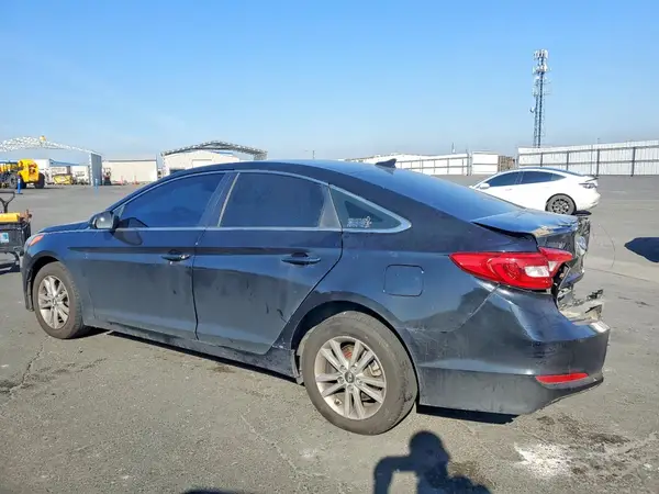 5NPE24AF0HH568774 2017 HYUNDAI SONATA - Image 2