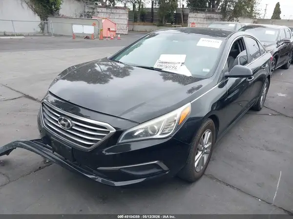 5NPE24AF0HH572887 2017 HYUNDAI SONATA - Image 2