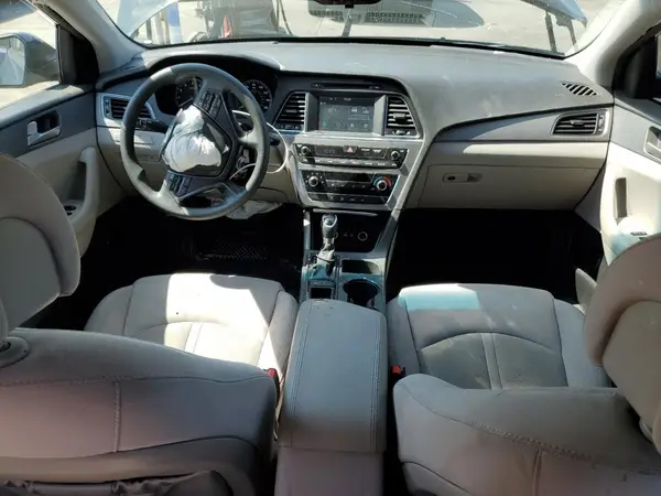 5NPE24AF0HH573022 2017 HYUNDAI SONATA - Image 8