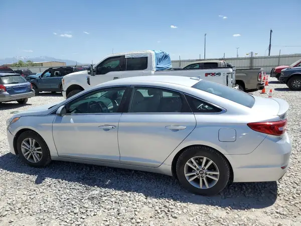5NPE24AF0HH573067 2017 HYUNDAI SONATA - Image 2