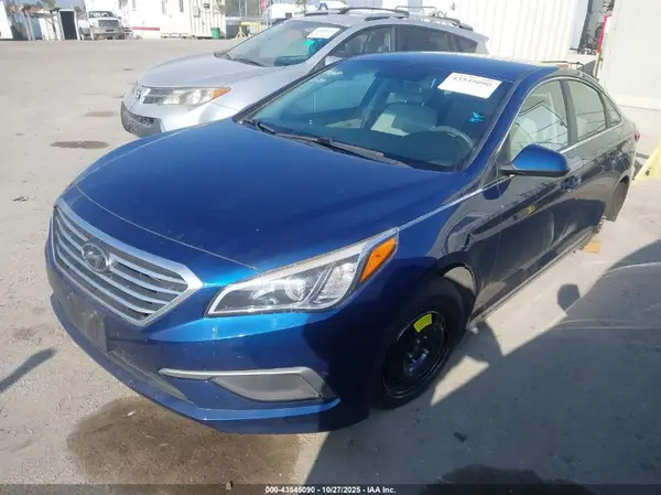 5NPE24AF0HH576325 2017 HYUNDAI SONATA - Image 2