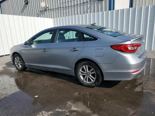 5NPE24AF0HH578446 2017 HYUNDAI SONATA - Image 2