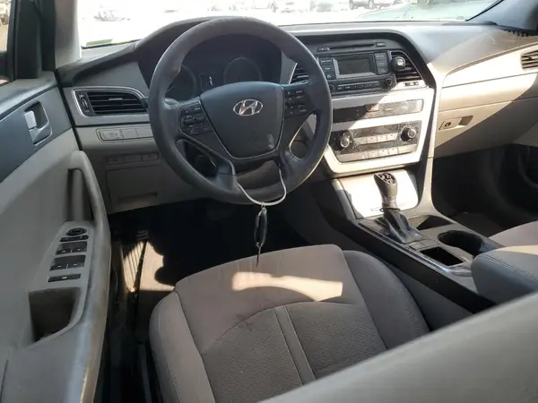 5NPE24AF0HH579886 2017 HYUNDAI SONATA - Image 8