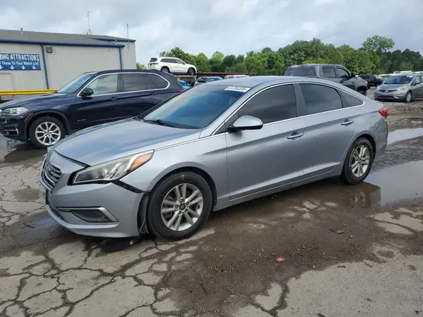 5NPE24AF0HH580830 2017 HYUNDAI SONATA - Image 1