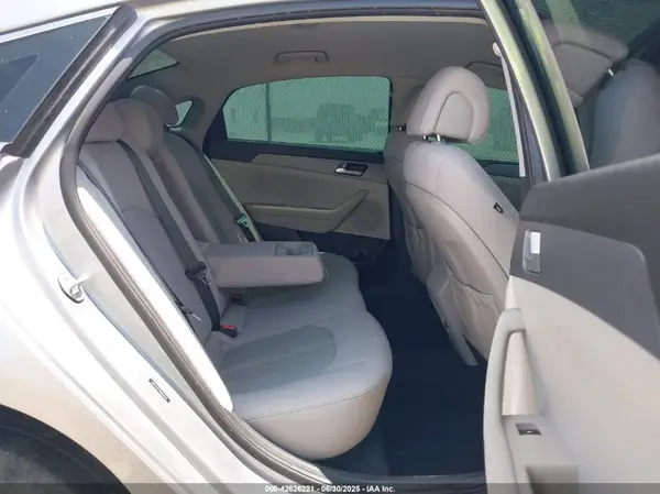 5NPE24AF0HH583534 2017 HYUNDAI SONATA - Image 8