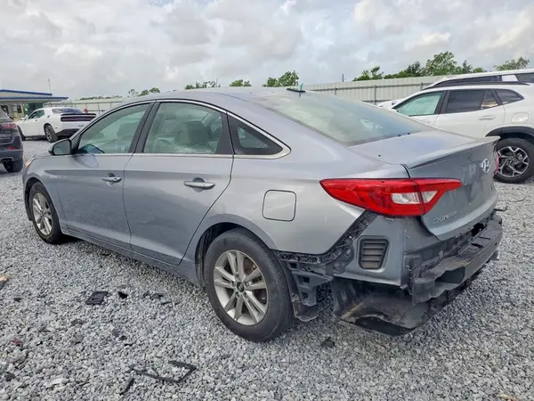 5NPE24AF0HH586935 2017 HYUNDAI SONATA - Image 2