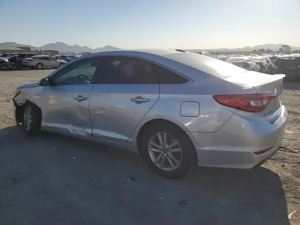 5NPE24AF0HH587857 2017 HYUNDAI SONATA - Image 2