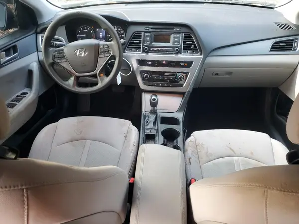5NPE24AF0HH588006 2017 HYUNDAI SONATA - Image 8