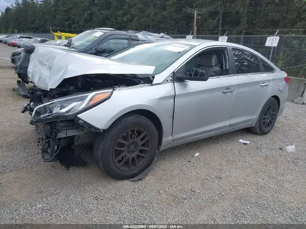5NPE24AF0HH590404 2017 HYUNDAI SONATA - Image 2