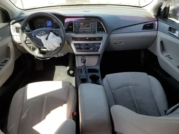 5NPE24AF0HH595084 2017 HYUNDAI SONATA - Image 8