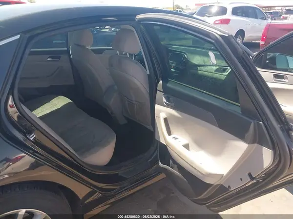 5NPE24AF0JH598279 2018 HYUNDAI SONATA - Image 8