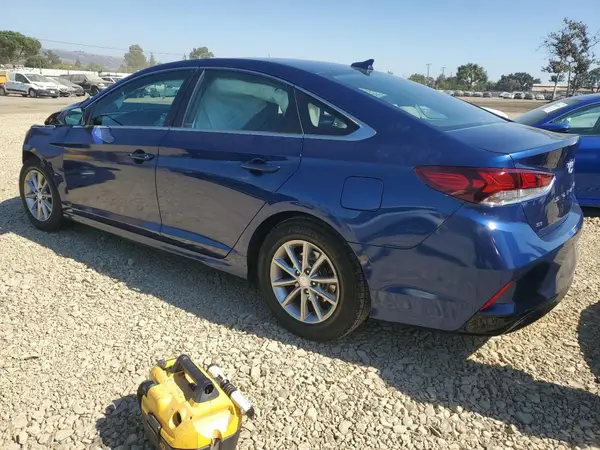 5NPE24AF0JH599352 2018 HYUNDAI SONATA - Image 2