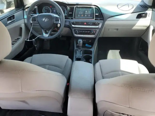 5NPE24AF0JH599402 2018 HYUNDAI SONATA - Image 8
