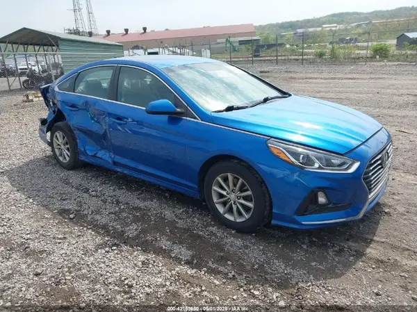 5NPE24AF0JH599495 2018 HYUNDAI SONATA - Image 1