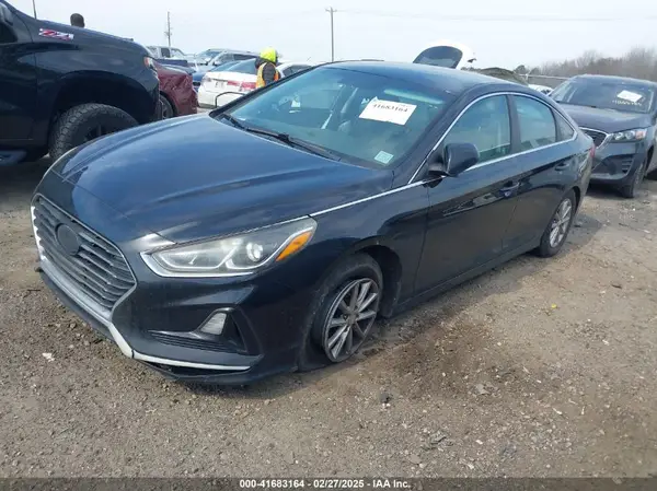 5NPE24AF0JH606512 2018 HYUNDAI SONATA - Image 2
