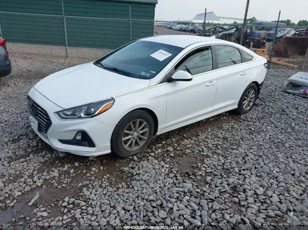 5NPE24AF0JH607112 2018 HYUNDAI SONATA - Image 2