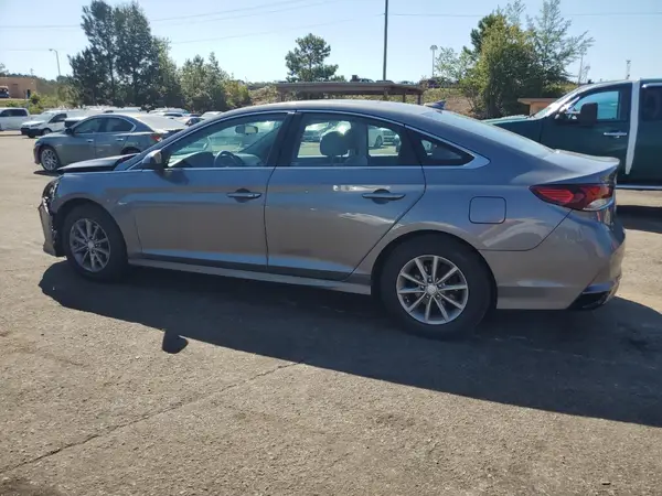 5NPE24AF0JH613301 2018 HYUNDAI SONATA - Image 2