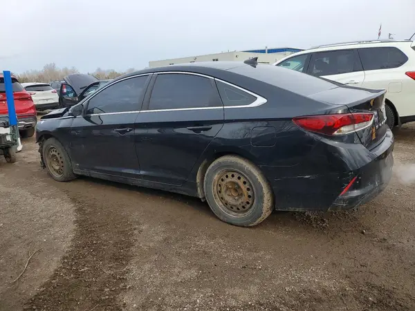 5NPE24AF0JH627683 2018 HYUNDAI SONATA - Image 2