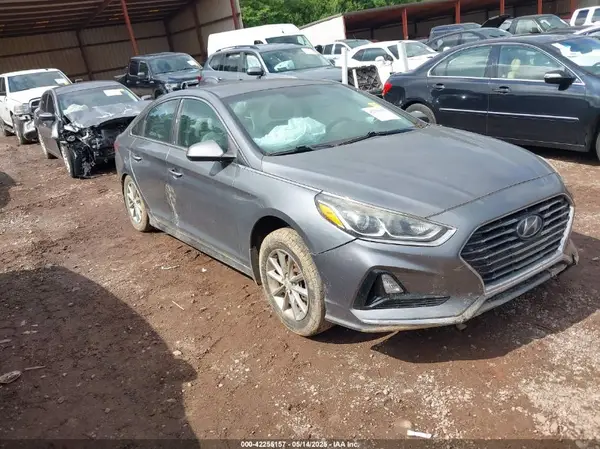 5NPE24AF0JH641955 2018 HYUNDAI SONATA - Image 1