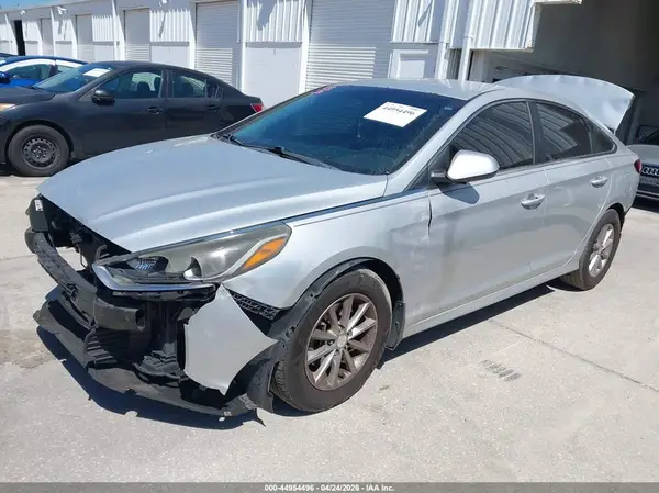 5NPE24AF0JH643818 2018 HYUNDAI SONATA - Image 2
