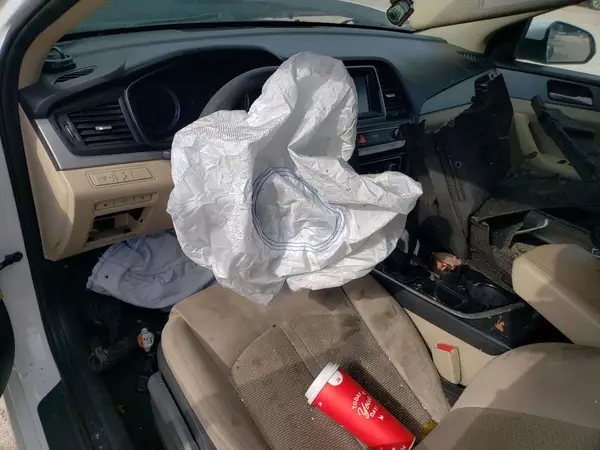 5NPE24AF0JH647206 2018 HYUNDAI SONATA - Image 8