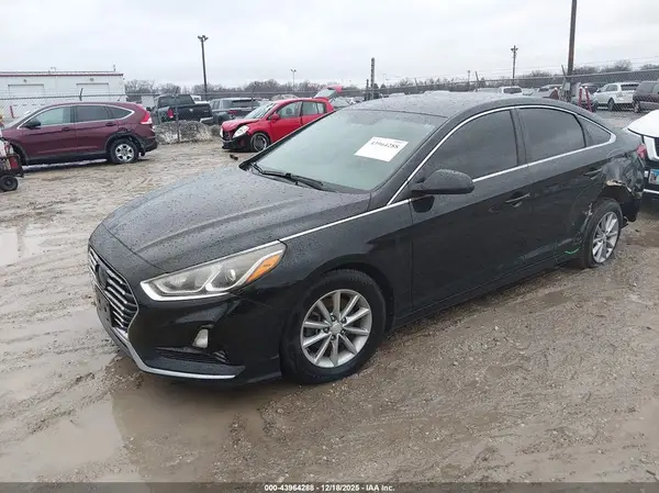 5NPE24AF0JH649103 2018 HYUNDAI SONATA - Image 2